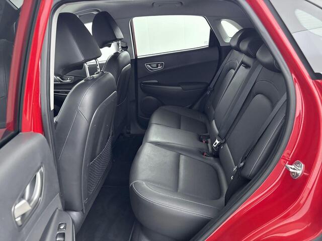 Hyundai Kona EV Premium 64 kWh | Apple\Android carplay | Navi | Cruise control | Climate control | Electrische verstelbare stoelen met stoelverwarming\verkoeling | Stuurverwarming |