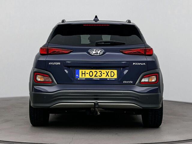 Hyundai Kona EV Premium 64 kWh Trekhaak | 3-Fase | Lederen Bekleding | Navigatie
