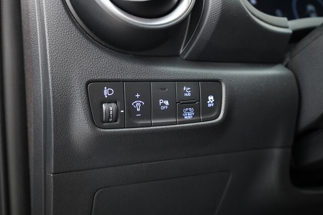 Hyundai Kona 1.6 GDI HEV Fashion | HUD | Apple Carplay & Android Auto | Dodehoek | Krell Audio | Camera