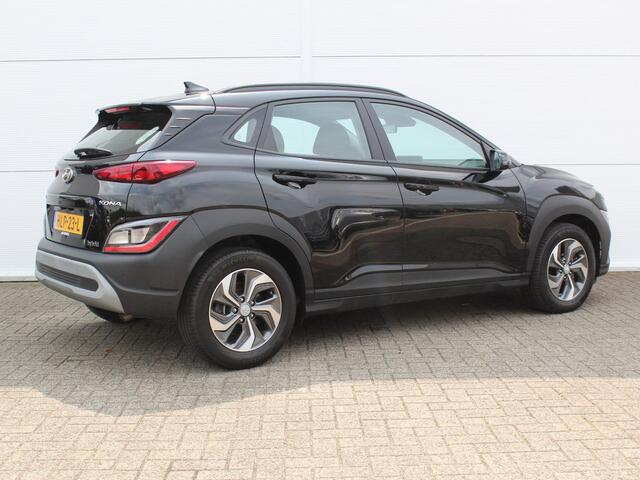 Hyundai Kona 1.6 GDI HEV Comfort Smart Automaat / Facelift model / Dealer Onderhouden / Navigatie + Apple Carplay & Android Auto / Achteruitrijcamera / LMV / Cruise Control / Airco Climate Control /