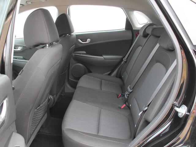 Hyundai Kona 1.6 GDI HEV Comfort Smart Automaat / Facelift model / Dealer Onderhouden / Navigatie + Apple Carplay & Android Auto / Achteruitrijcamera / LMV / Cruise Control / Airco Climate Control /