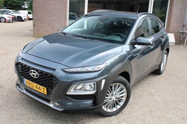 Hyundai Kona 1.0 T-GDI Apple/Android carplay, Airco, CC, Leder, Parksens. A, NAVI, Stoel en Stuurverwarming, Achteruitrijcamera 17" LMV