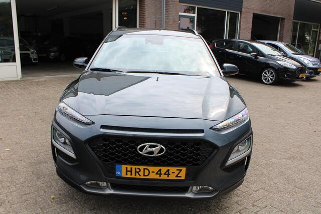 Hyundai Kona 1.0 T-GDI Apple/Android carplay, Airco, CC, Leder, Parksens. A, NAVI, Stoel en Stuurverwarming, Achteruitrijcamera 17" LMV