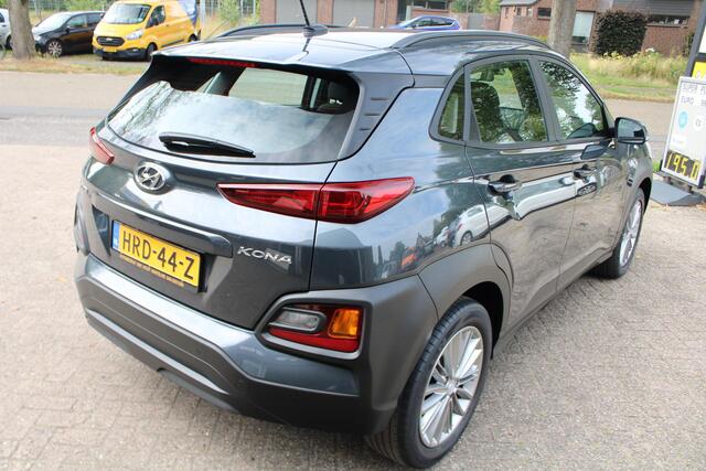 Hyundai Kona 1.0 T-GDI Apple/Android carplay, Airco, CC, Leder, Parksens. A, NAVI, Stoel en Stuurverwarming, Achteruitrijcamera 17" LMV