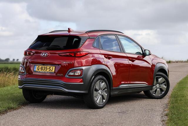 Hyundai Kona EV Fashion 64 kWh ? Carplay ? Camera ? Stoelverwarming