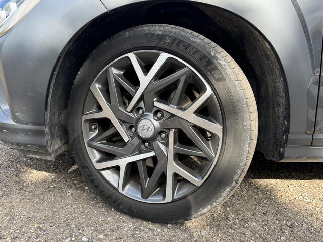 Hyundai Kona 1.6 GDI HEV Premium // SCHUIF DAK // CAMERA // CLIMA // ADAPTIVE CRUISE // APPLE CARPLAY / ANDROID AUTO //