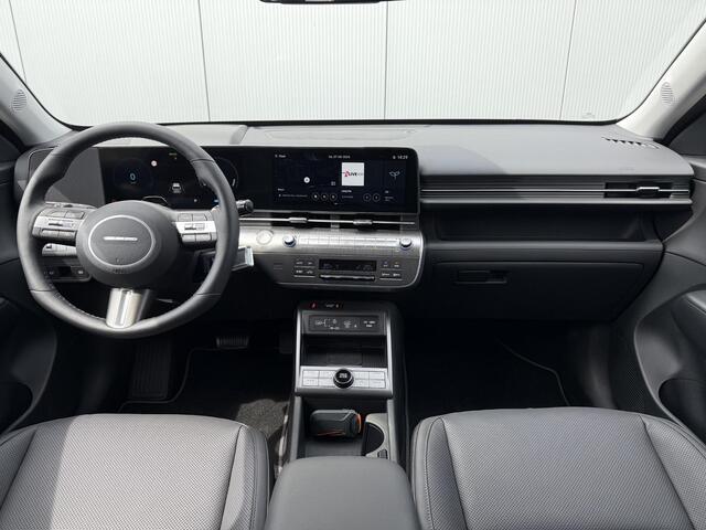 Hyundai Kona Electric Premium 65.4 kWh / Dynamische Routeplanner / Climate Control / Adaptive Cruise Control / 360 Camera / Stoel- & Stuurverwarming / Stoelverkoeling / Snel Leverbaar! /