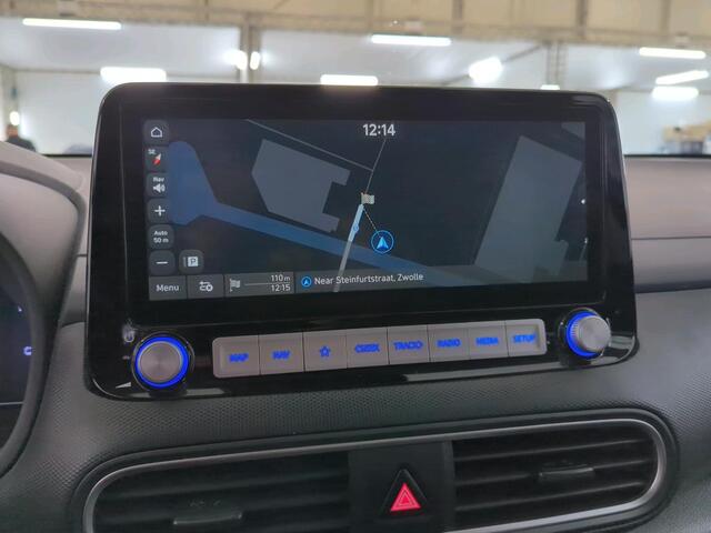 Hyundai Kona EV Premium 64 kWh warmtepomp Trekhaak Camera Vol Leder Stoelverw+koeling Two Tone
