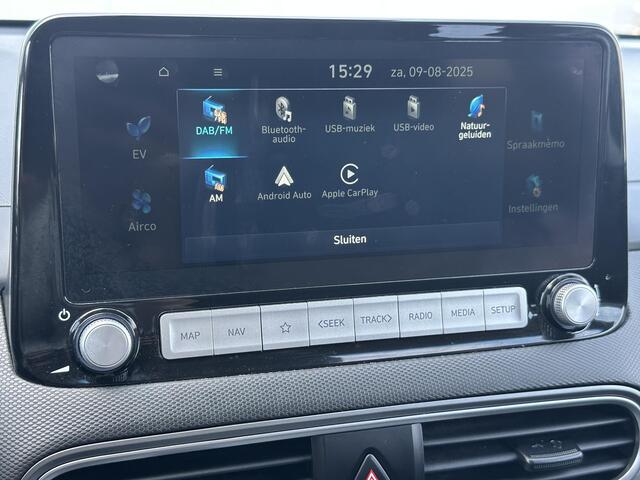 Hyundai Kona EV Fashion 64 kWh Navigatie / Cruise control / Camera / Apple carplay - Android auto / Parkeersensoren / Vierseizoensbanden