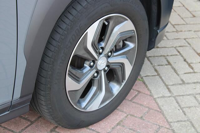 Hyundai Kona 1.6 GDI HEV Fashion TREKHAAK - NAVIGATIE - PREMIUM AUDIO