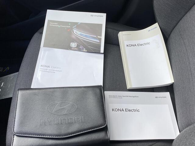 Hyundai Kona EV Fashion 64 kWh VOLLEDIGE FABR. GARANTIE t/m 03-2028 | KEYLESS ENTRY | CAMERA | STOELVERWARMING | WARMTEPOMP | 3 fase LADEN