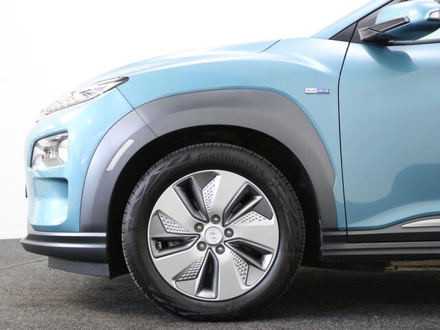Hyundai Kona EV Premium 64 kWh | Achteruitrijcamera | Navigatie |