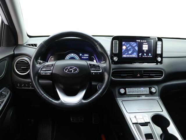 Hyundai Kona EV Premium 64 kWh | Afn. Trekhaak | Navigatie |