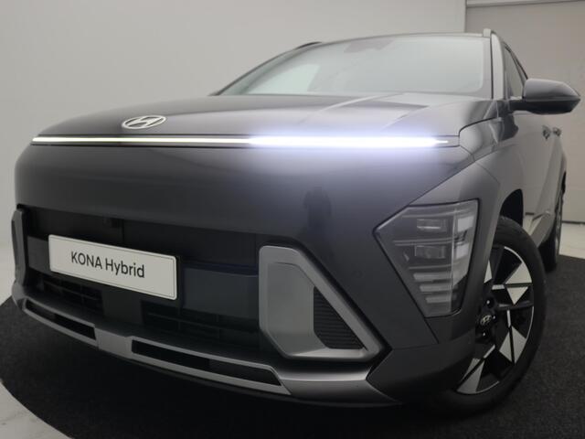 Hyundai Kona 1.6 GDI HEV Comfort Smart / ¤2000,- Voordeel / Navigatie / Lederen bekleding / Direct leverbaar / 360 Camera / Keyless Entry /