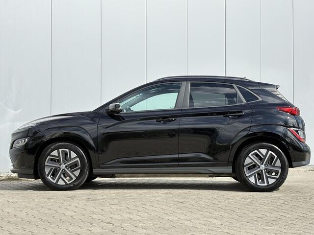 Hyundai Kona EV Fashion Design 64 kWh / Airco / Stoelverwarming / Appel Carplay/Android Auto / Cruise control / Navigatie /