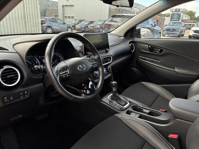 Hyundai Kona 1.6 GDI HEV Fashion Design Sky | Stoel/stuur verwarming | Sport stuurwiel | Airco | Navigatie | Parkeer sensoren |