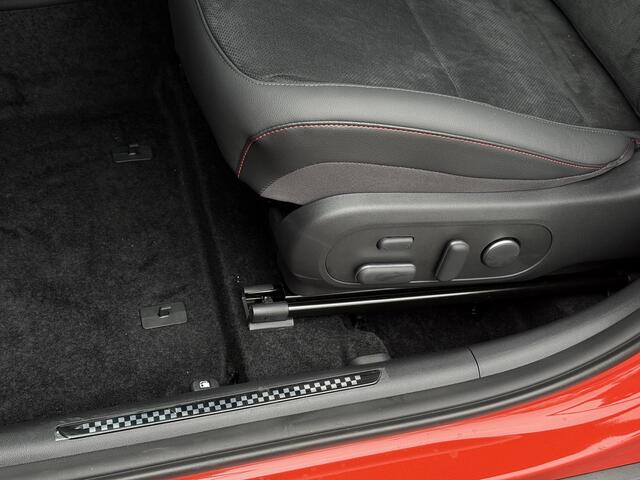 Hyundai Kona 1.6 GDI HEV N Line / UNIEK / MY 2026 / 2000 Korting / Stoelverkoeling / Stuurverwarming / Stoelverwarming Voor + Achter / Snel Leverbaar! /