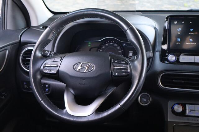 Hyundai Kona EV Premium 64 kWh | Geen import | Leer | Head Up Display | Warmt