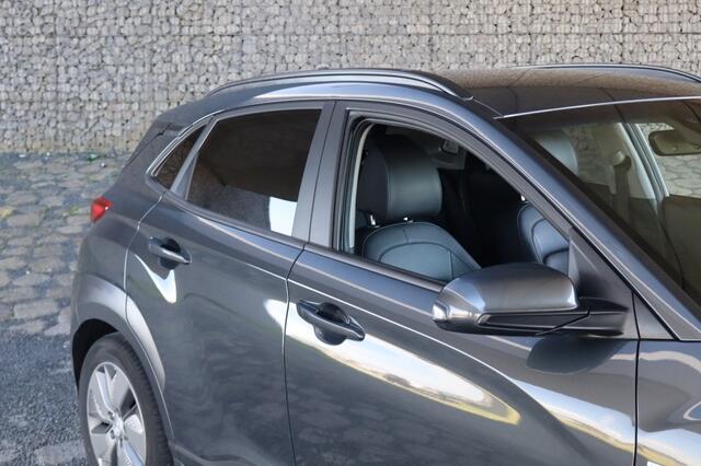 Hyundai Kona EV Premium 64 kWh | Geen import | Leer | Head Up Display | Warmt