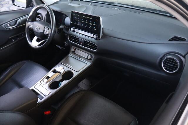 Hyundai Kona EV Premium 64 kWh | Geen import | Leer | Head Up Display | Warmt