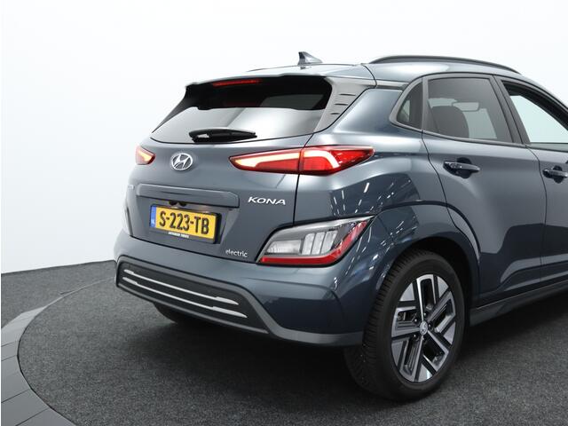Hyundai Kona EV Premium 64 kWh | Leder | Navigatie | Apple carplay | Camera