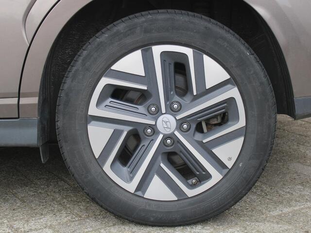 Hyundai Kona EV Fashion 64 kWh | SOH 97.4 % | NAVIGATIE | ACHTERUITRIJCAMERA |