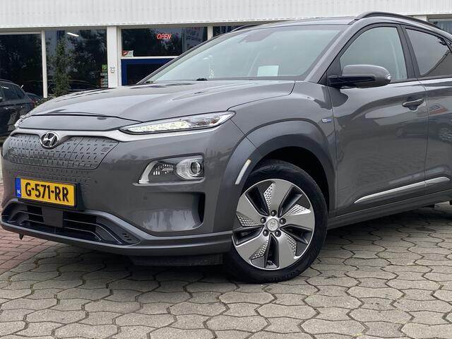 Hyundai Kona EV Premium 64 kWh 204PK SOH 100%, Trekhaak, Head up, Rijklaar met beurt & garantie!