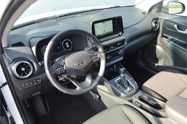 Hyundai Kona 1.6 GDI HEV FASHION | HYBRIDE | TREKHAAK AFN. | ADAPTIEF CRUISE | DODEHOEKASSISTENT | HOGE ZIT | NAVI | KREILL AUDIO | ALL IN RIJKLAARPRIJS