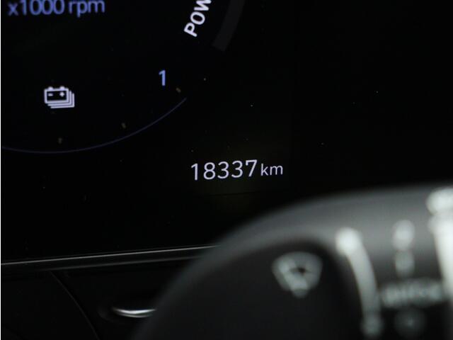 Hyundai Kona 1.6 GDI HEV Premium Sky | All-seasons | Creme leder