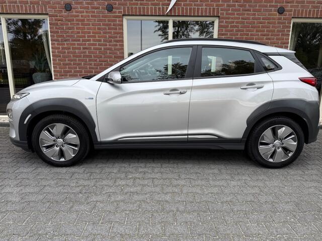 Hyundai Kona EV Comfort 64 kWh NIEUWE APK / AFN.TREKHAAK / CAMERA / NAVI / CR