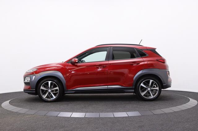 Hyundai Kona 1.0T Fashion | All-seasons | Trekhaak | Carplay |