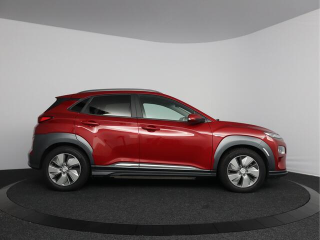 Hyundai Kona EV Comfort 64 kWh 1/2 Leder | Head-up Display