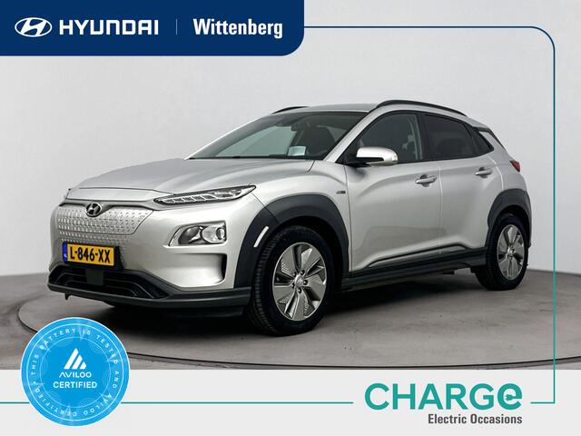 Hyundai Kona EV Fashion 64 kWh | Warmte pomp | Navigatie | Dodehoek detectie | Parkeersensor achter | Apple Carplay Android Auto |