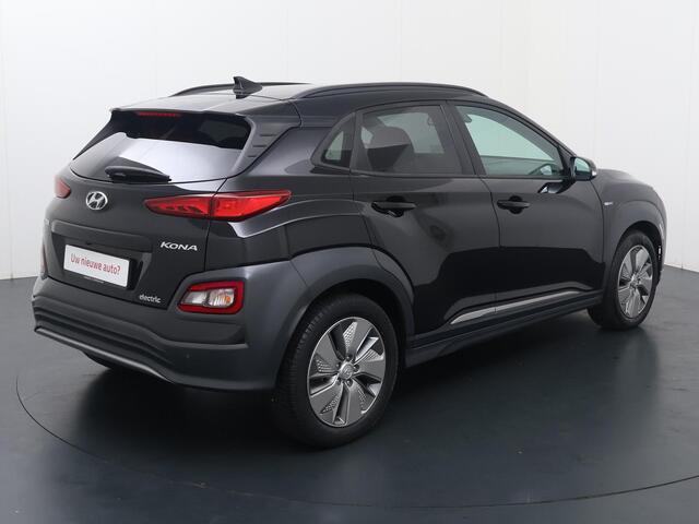 Hyundai Kona EV Fashion 64 kWh | 204 pk | SoH 100% | Adaptive cruise control | Head-up display | Achteruitrijcamera | Apple Carplay/Android Auto |