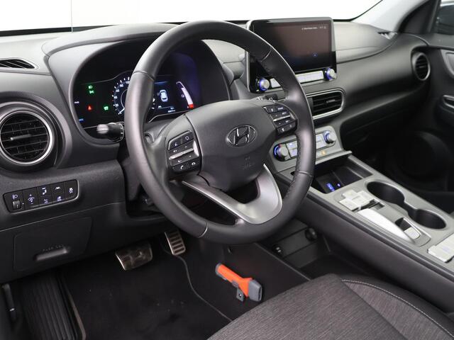 Hyundai Kona EV Fashion 64 kWh | 204 pk | SoH 100% | Adaptive cruise control | Head-up display | Achteruitrijcamera | Apple Carplay/Android Auto |
