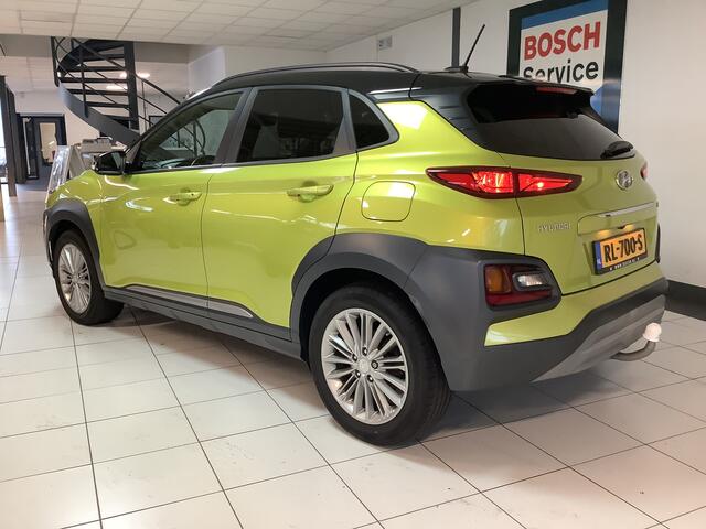 Hyundai Kona 1.0T Fashion met trekhaak en dealer onderhouden