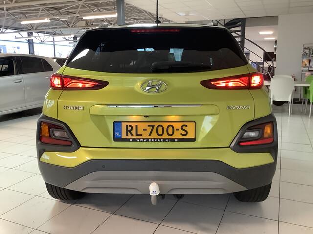 Hyundai Kona 1.0T Fashion met trekhaak en dealer onderhouden