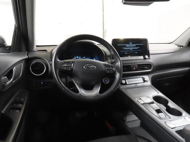 Hyundai Kona EV FASHION 64 KWH I 3 FASE I 100% SOH I P-CAMERA I CLIMATE CONTROL I APPLE CARPLAY
