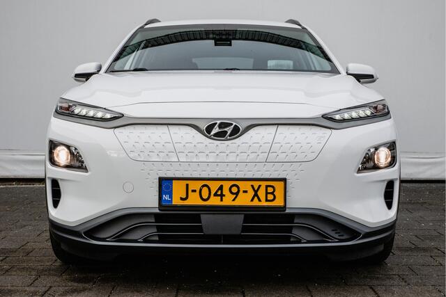 Hyundai Kona EV Fashion 64 kWh Navigatie/ Blindspot/ Camera/ Dab/ Adapt. cruise/ DAB+