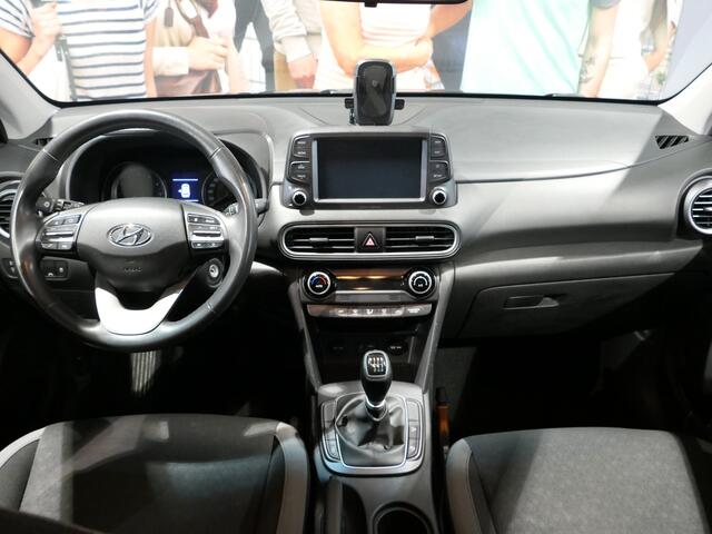 Hyundai Kona 1.0T Essence *Achteruitrijcamera!* - Clima, Apple carplay & Android auto, sensor achter