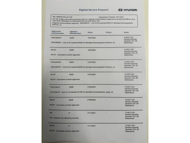 Hyundai Kona EV Fashion Design 64 kWh / Eerste Eigenaar / Dealer Onderhouden / Trekhaak / SOH 100% / Head-Up Display / Adaptive Cruise / Stoel Verwarming / Achteruitrij Camera / Keyless /