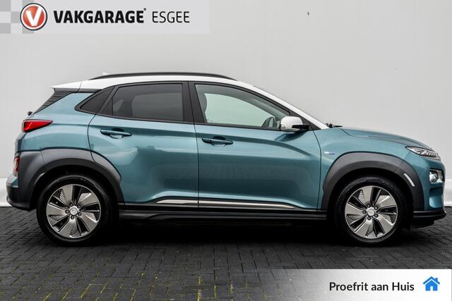 Hyundai Kona EV Premium 64 kWh | Leer | Clima | Navi | Camera | | Two-Tone lak | Navigatie | PDC V/A | Stoel / stuur verwarming |