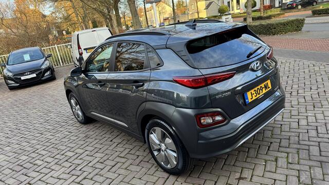 Hyundai Kona EV Fashion 39 kWh | Eerste eigenaar | BlueLink |
