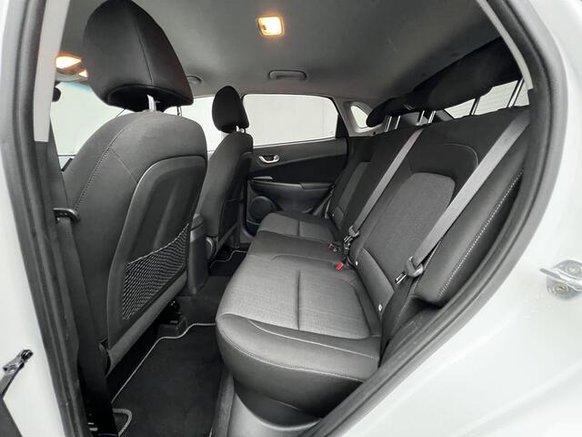 Hyundai Kona 1.0 T-GDI Fashion / Fabrieksgarantie tot 08-2027* / Navigatie / Stuur- en stoelverwarming / Apple Carplay Android / Climate control / 17" LM wielen /