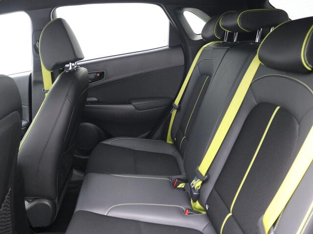 Hyundai Kona 1.0T Fashion / 1ste Eigenaar / Apple CarPlay & Android Auto Navigatie / Cruise Control / 17" LMV / Achteruitrijcamera / Airco Climat Control / Dealer onderhouden /