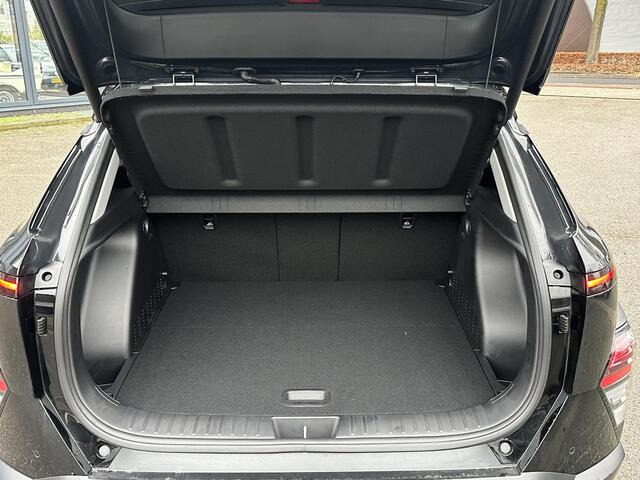 Hyundai Kona 1.6 GDI HEV Premium Sky VAN: 44.300,- VOOR: 35.877,- UW EINDEJAARSVOORDEEL: 8.413,- euro FULL HYBRID | NIEUWE AUTO MET REGISTRATIE | VOLLE AUTO! | FABR GARANTIE T/M 12-2029