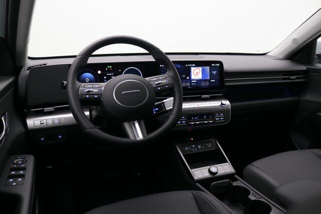 Hyundai Kona 1.6 GDI HEV Premium / ¤ 3.000,- Voordeel Op Nieuwprijs / Rijklaarprijs / Direct Leverbaar /Modeljaar 2026 / Navigatie / 18" LMV / Adaptieve Cruise Control / Parkeersensoren voor en achter / Stoelverkoeling / Stuurverwarming /