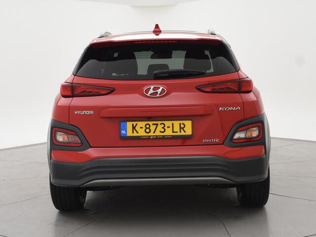 Hyundai Kona EV 64 kWh PREMIUM SKY + SCHUIFDAK | LEDER | STOELVENTILATIE | HEAD-UP | ADAPTIVE CRUISE | STUURVERW.