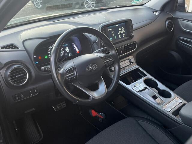 Hyundai Kona EV COMFORT 39 KWH CRUISE/CAMERA/LED/NL-AUTO/54.000 KM/SOH100%