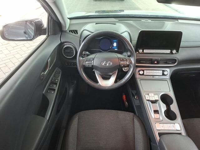 Hyundai Kona EV Fashion 64 kWh 2e-Eig. & Keurig-Onderh. BOVAG-Garantie. NL-Auto.